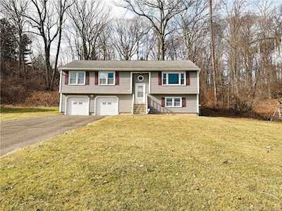 74 Oak Hollow Drive Waterbury, CT 06708