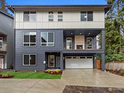 4430 137th St SW #Lot 8 Lynnwood, WA 98087
