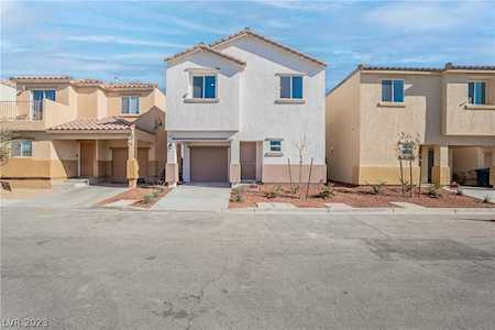 4070 Emerald Wood St Las Vegas, NV 89115