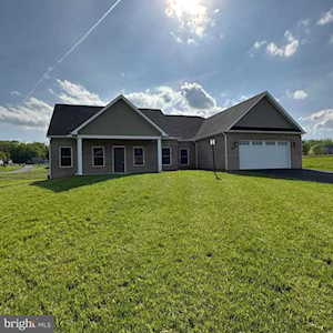 1759 Carrera Drive Chambersburg, PA 17202