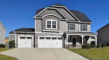 279 Stonebriar Ave Raeford, NC 28376