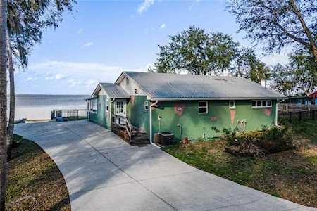 3420 Lake Harney CIRCLE Geneva, FL 32732