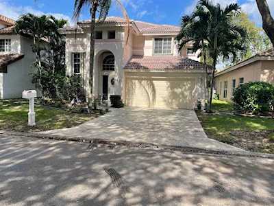 8525 NW 57th Drive Coral Springs, FL 33067