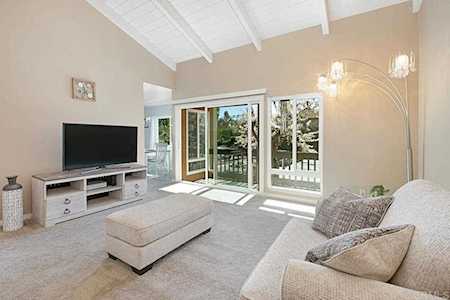17127 W Bernardo Dr #208 Rancho Bernardo (San Diego), CA 92127