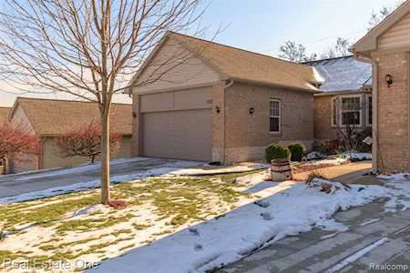 3113 Harbor Waterford, MI 48328