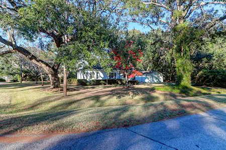 1380 N Edgewater Dr Charleston, SC 29407