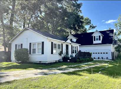 2418 Cherokee Hall Ln Charleston, SC 29414
