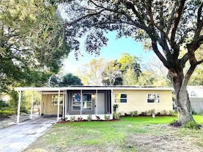 1353 Mary L Rd Clearwater, FL 33755