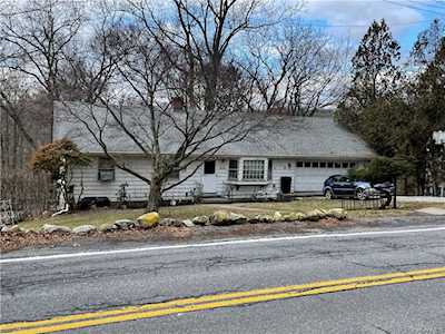 253 Lafayette Avenue Cortlandt Manor, NY 10567