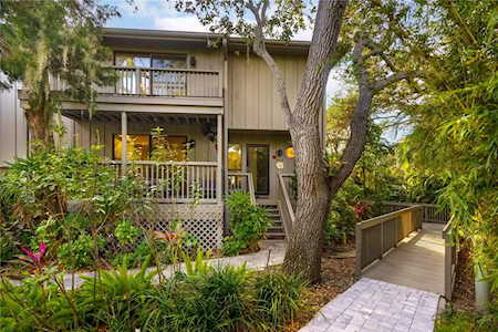 1372 Landings POINT #28 Sarasota, FL 34231