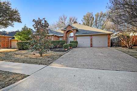 5207 N Briar Ridge Circle McKinney, TX 75072