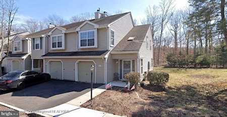 301 Wales Ln Toms River, NJ 08753