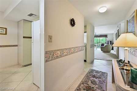 7320 Coventry Ct #720 Naples, FL 34104