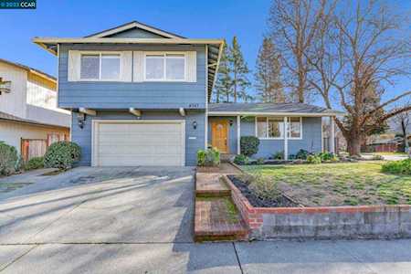 4357 Clovewood Ln Pleasanton, CA 94588
