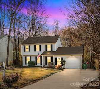 7301 Bluff Wood Cove Charlotte, NC 28212