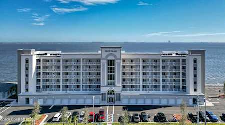 1825 Riverside Drive #305s Titusville, FL 32780