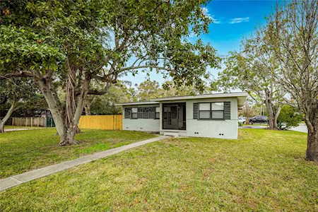 6415 58th Ave N St. Petersburg, FL 33709