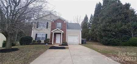 12239 Stewarts Crossing Dr Charlotte, NC 28215