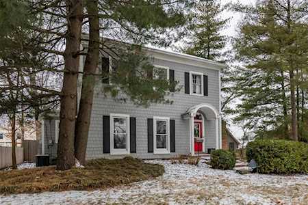 115 Parkland Ave Glendale, MO 63122