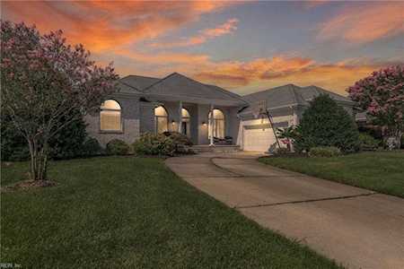 933 Artesia Way Virginia Beach, VA 23456