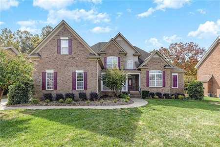 2502 Albatross Ln Matthews, NC 28104