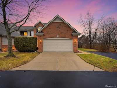 3810 Knightbridge Circle Sterling Heights, MI 48314