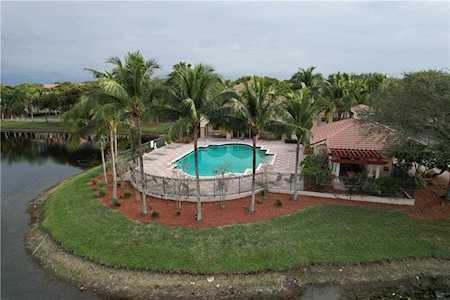 2482 Centergate Dr #102 Miramar, FL 33025