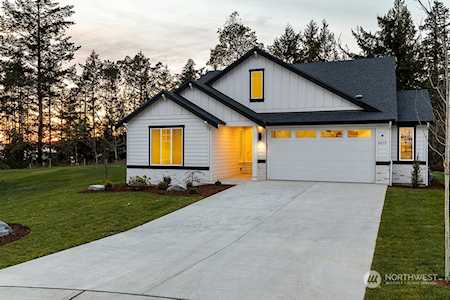 6215 132nd Street Ct NW Gig Harbor, WA 98332