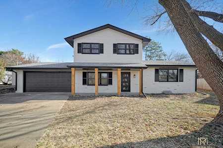 8130 Cobblestone Circle Lincoln, NE 68510