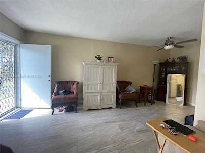101 NW 204th St #10 Miami Gardens, FL 33169