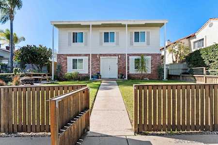 4012 Lamont Street San Diego, CA 92109
