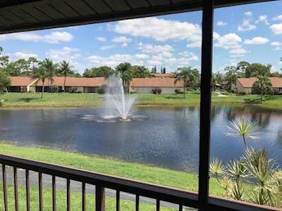 602 Sea Pine Way #B2 Green Acres, FL 33415