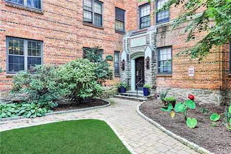 828 Bronx River Road #5B Bronxville, NY 10708