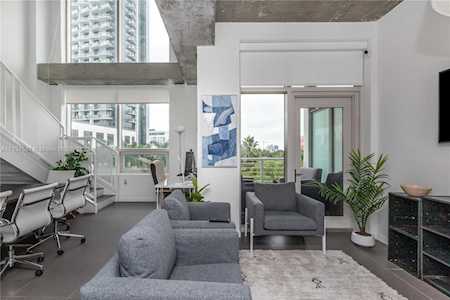 3250 NE 1st Ave #318 Miami, FL 33137