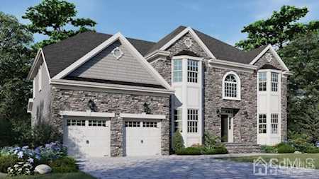 13 E Intravartolo Circle Monroe, NJ 08831