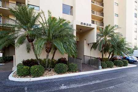 2620 Cove Cay Dr #505 Clearwater, FL 33760