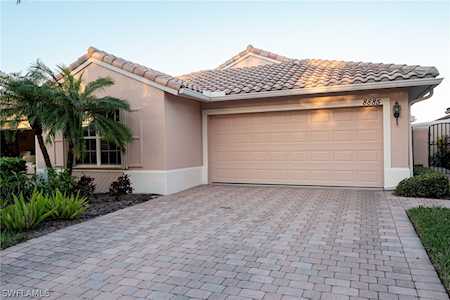 8885 Cascades Isle Blvd Estero, FL 33928