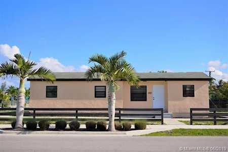 202 SW 11th Avenue Delray Beach, FL 33444