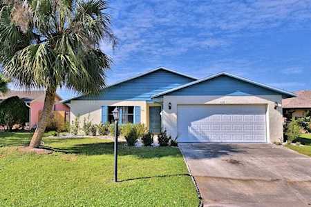 428 Lake Daisy Dr Winter Haven, FL 33884