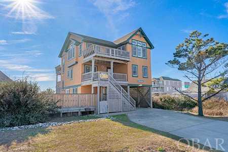 111 E Gray Eagle Street Nags Head, NC 27959