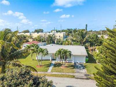2571 NW 81st Ter Sunrise, FL 33322