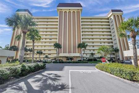 4525 Cove CIRCLE #106 St. Petersburg, FL 33708