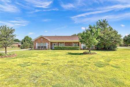14185 S Red Oak Circle McKinney, TX 75071