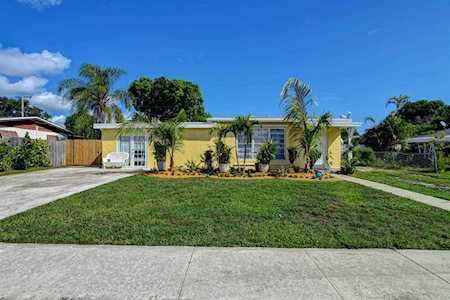 1441 W Jennings Street Lantana, FL 33462
