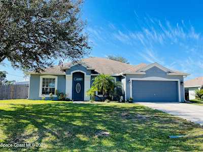 430 SE Charlotta Avenue Palm Bay, FL 32909