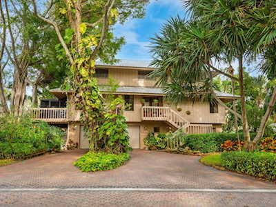 115 Sand Dollar Ln Sarasota, FL 34242