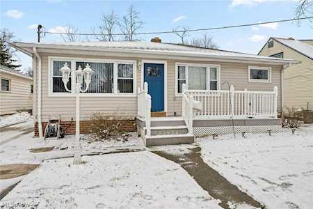 23934 Knickerbocker Rd Bay Village, OH 44140