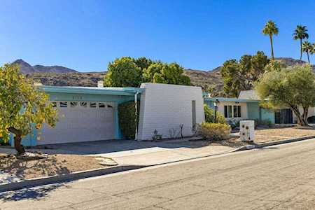5191 E Lakeside Dr Palm Springs, CA 92264
