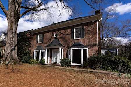 2915 Hampton Ave Charlotte, NC 28207