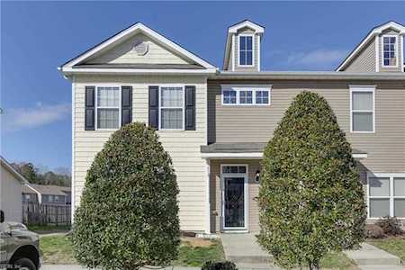 1989 Algonquin Trl Williamsburg, VA 23185